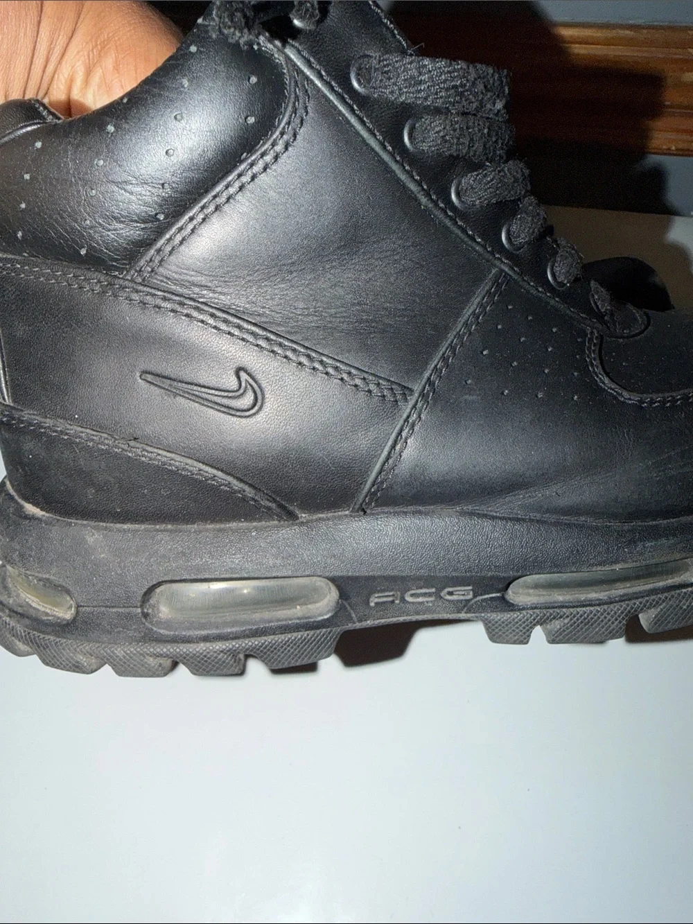 Men’s ACG boots size 8